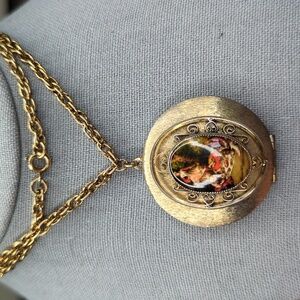 Vintage Matte Gold Victorian Couple Locket Necklace